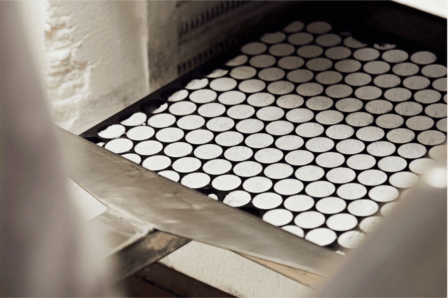 Molds cooling after low-temperature melting